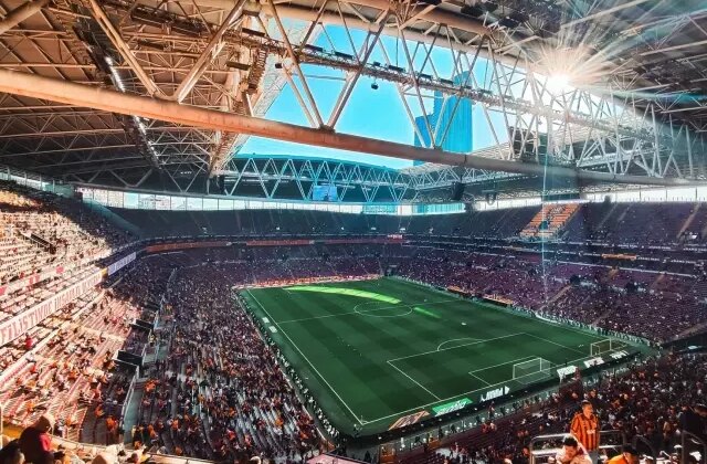 UEFA açıkladı! Türkiye’den 2 stadyum dev finallere aday