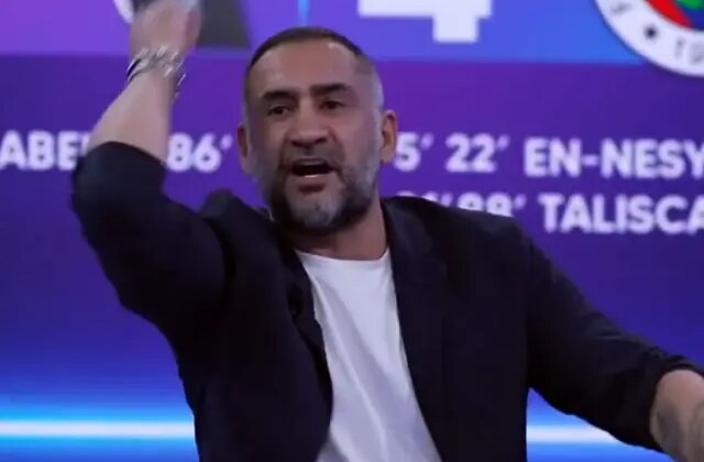 Ümit Karan Fenerbahçe maçındaki pozisyonu anlatırken çıldırdı