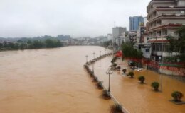 Vietnam’da şiddetli yağışlar sel felaketine yol açtı: 10 ölü