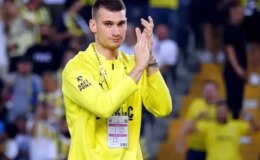Yok artık daha neler Livakovic! Yeni takımını karıştırdı