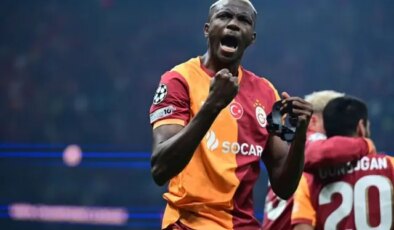 Yok artık Osimhen! 3 dakikada kulüp tarihine geçti