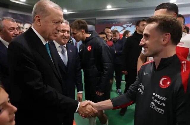 Yüzler gülüyor! Maç sonuna damga vuran anlar