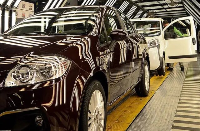 Zirve yine değişmedi! İşte Türkiye’de en çok satılan otomobiller