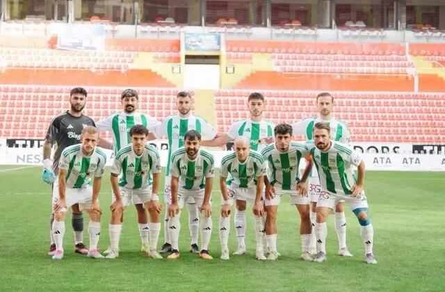 15 cezalı, 3 sakat oyuncusuna rağmen rakibine fark attılar