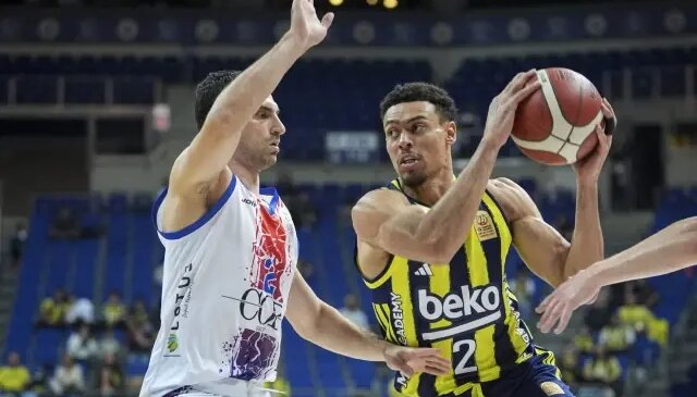 19 sayı geride olan Fenerbahçe Beko’dan tarihi geri dönüş