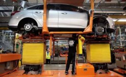 27 yıllık serüven bitti! Otomotiv devi efsane modelinin üretimini durdurdu