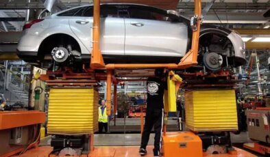 27 yıllık serüven bitti! Otomotiv devi efsane modelinin üretimini durdurdu