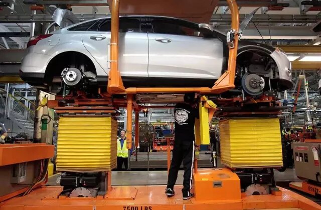 27 yıllık serüven bitti! Otomotiv devi efsane modelinin üretimini durdurdu