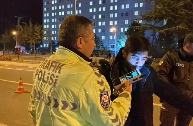 3.79 promil alkollü çıkan sürücü: Çirkin çıkmışım