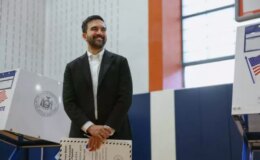 ABD’de Müslüman Belediye Başkanı Mamdani’nin vatandaşlığı tartışma konusu oldu