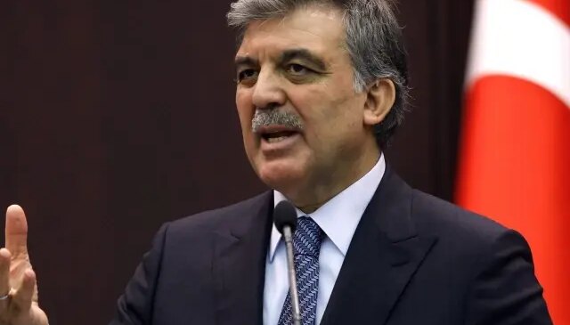 Abdullah Gül’den dikkat çeken İngilizce paylaşım