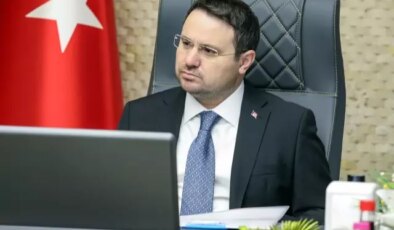 Akın Gürlek’ten Özgür Özel’e 500 bin liralık tazminat davası