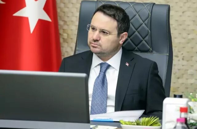 Akın Gürlek’ten Özgür Özel’e 500 bin liralık tazminat davası