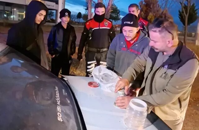 Kavanozu açan polisler şok oldu! Litresi 10 milyon dolar