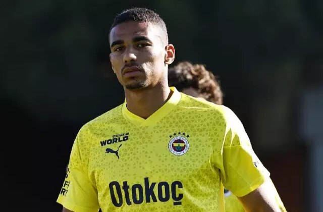 Alexander Djiku’dan Fener’in ezeli rakibine mesaj: Beni alın