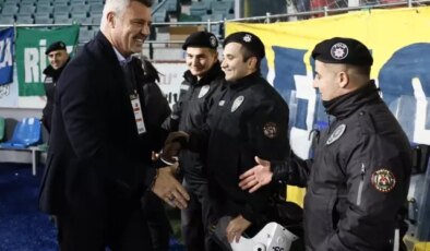 Alkışlar Sadettin Saran’a! Geceye damga vuran kare