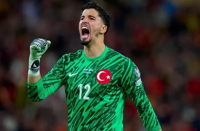 Altay Bayındır’ın performansı İngiltere’yi karıştırdı