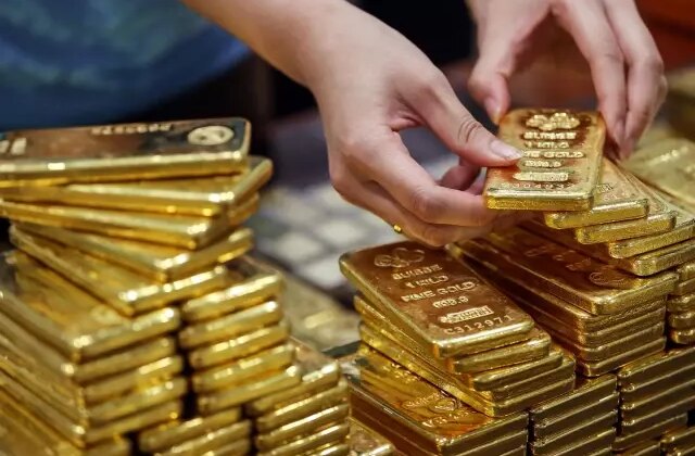 Altında her şey alt üst oldu! Dev bankalardan açıklamalar peş peşe