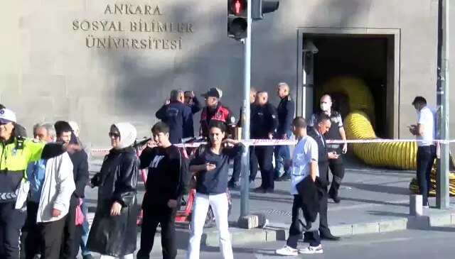 Ankara’da üniversitede yangın önleme sisteminde sızıntı