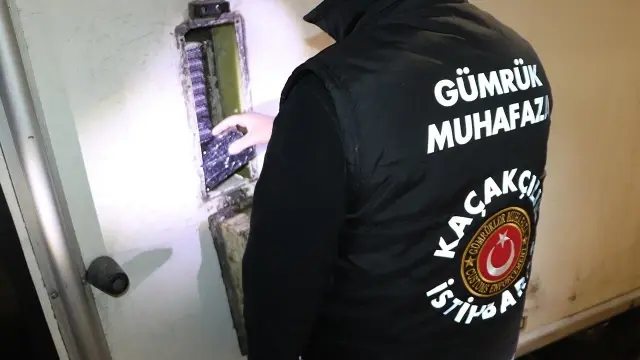 Ankara-Gürbulak Gümrük Kapısı’nda 721 kilo sıvı metamfetamin ele geçirildi