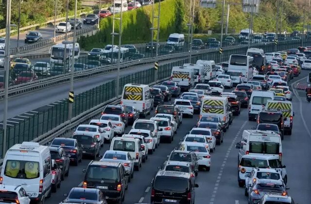 Araç sahiplerine güzel haber! Akaryakıta çifte indirim gelebilir