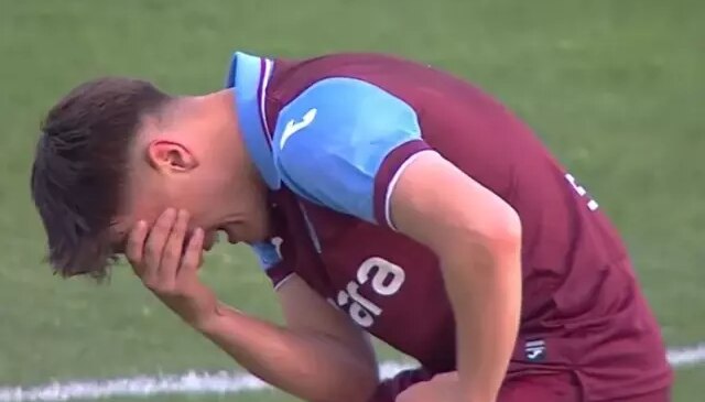 Attığı golün ardından ağlamıştı! Bahis oynayanların arasında o da var