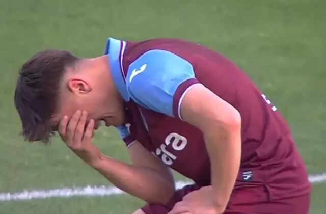 Attığı golün ardından ağlamıştı! Bahis oynayanların arasında o da var