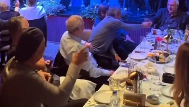 Aziz Yıldırım, doğum gününü Aykut Kocaman ve Rıdvan Dilmen ile beraber kutladı