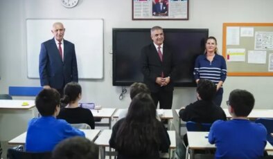 Baba, kızı, oğlu ve gelini aynı okulda görev yapıyor