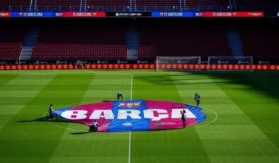 Barcelona 2.5 yıl aranın ardından evine dönüyor