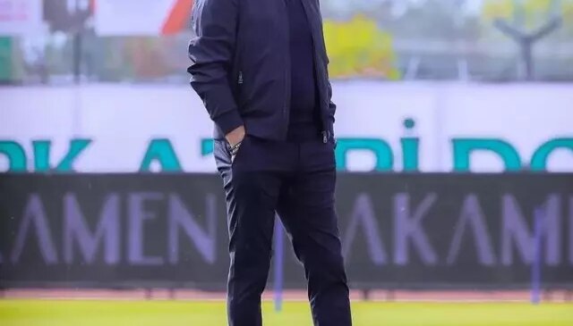 Beklenen oldu! 8 maçta 3 kez kazanabilen ünlü teknik adamla yollar ayrıldı