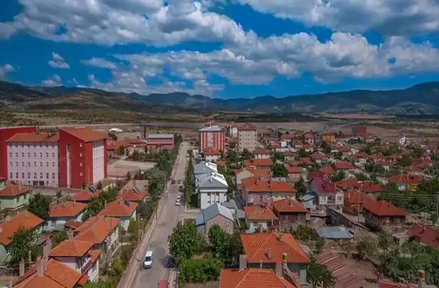 67 yıllık ilçe köy olmak üzere! Taşınacak 350 kişi aranıyor