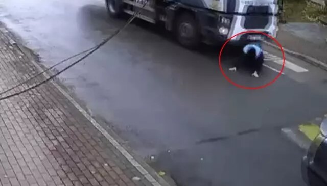 Belediye işçisinin acı sonu! Kamera dehşet anlarını saniye saniye kaydetti