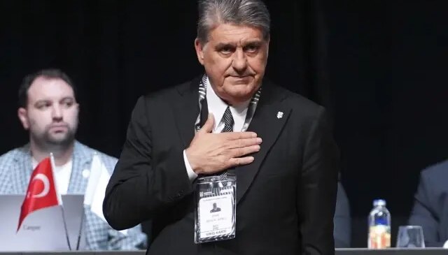 Beşiktaş Başkanı Serdal Adalı ve yönetimi 22 oy farkla ibra edildi