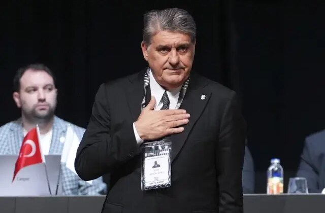 Beşiktaş Başkanı Serdal Adalı ve yönetimi 22 oy farkla ibra edildi