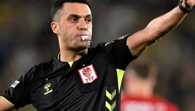 Beşiktaş taraftarından hakeme “bahis yapsana” tezahüratı