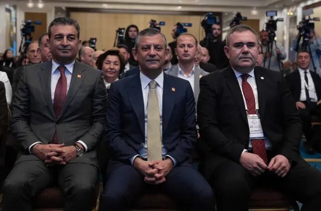 CHP’de 3 saatlik İmralı toplantısı sona erdi! Nihai karar yarın açıklanacak