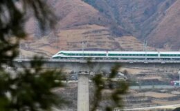 Çin’de test treni işçilere çarptı: 11 ölü