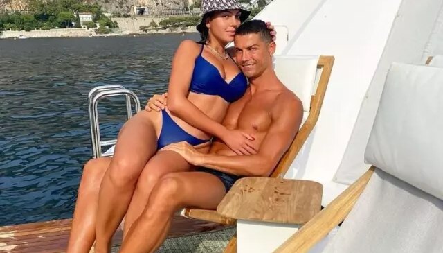 Cristiano Ronaldo’dan sevgilisine servet değerinde yüzük