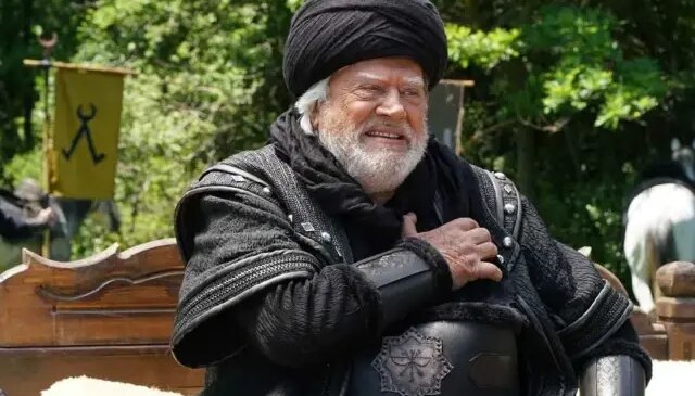 Cüneyt Arkın’a vefa gecesi: Torunu Zeynep’in sözleri duygulandırdı