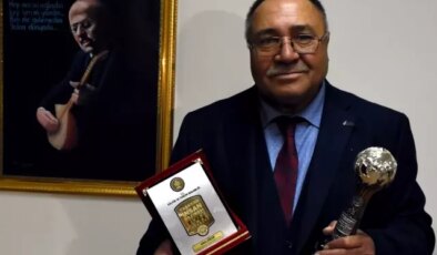 “Davulun efsanesi” Adem Göçer memleketi Kırşehir’de vefat etti