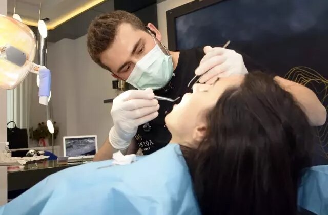 Diş hekimlerinin girdiği iki sınav, artık yılda bir kez yapılacak