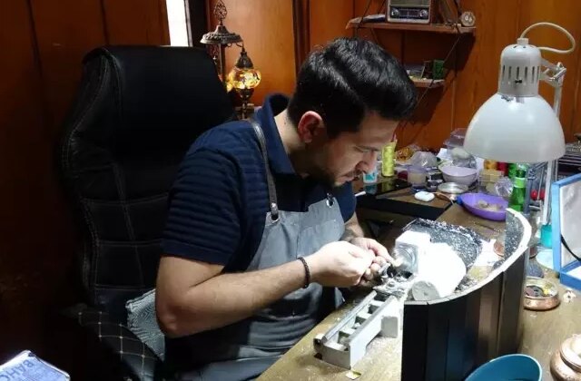 Dudak uçuklatan fiyat! Araba ve motosikletle takas ediliyor 1 Dudak uçuklatan fiyat! Araba ve motosikletle takas ediliyor