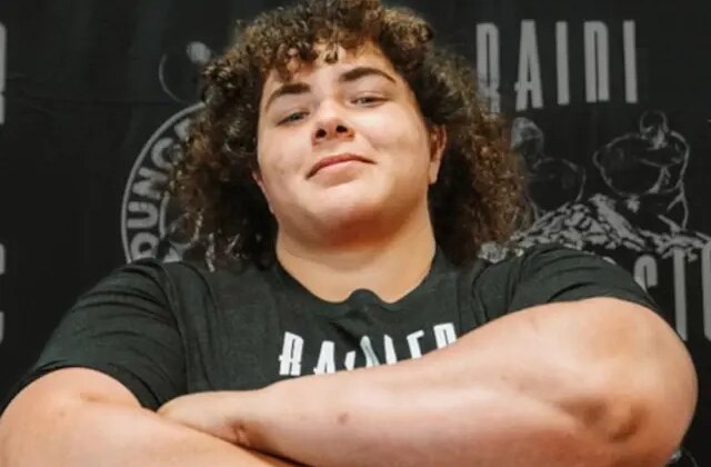 Dünyanın en güçlü kadını kadın değilmiş!