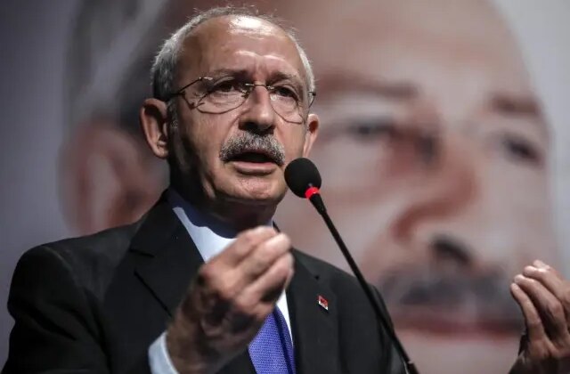 Ecevit’i anan Kılıçdaroğlu’nu topa tuttular