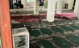 Endonezya’da camide cuma namazı sırasında patlama: 54 yaralı