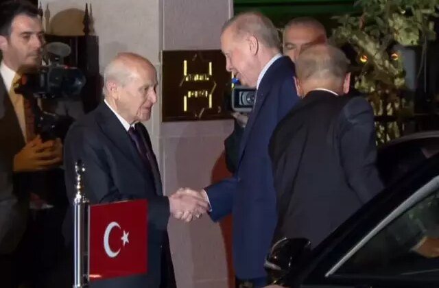 Erdoğan-Bahçeli görüşmesi başladı