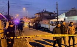 Erzincan’da baba ile oğlu evlerinde ölü bulundu