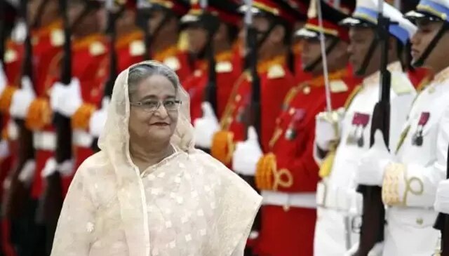 Eski Başbakan’a idam cezası, insanlığa karşı işlenen suçlardan yargılandı