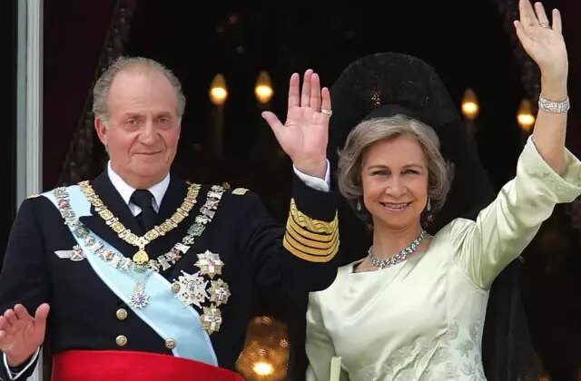 Eski İspanya Kralı 70 yıl sonra itiraf etti: Kardeşimi alnından vurup öldüren bendim